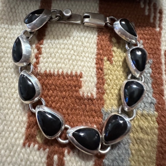 TAXCO Sterling Silver Black Onyx Cabochon Slide Lock Clasp Bracelet - Picture 4 of 4
